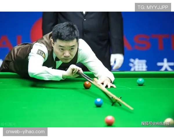 丁俊晖卫冕征程稳步开启 首轮轰两杆破百轻取霍尔特